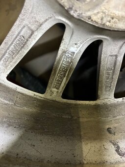 Sada Alu kol orig. Mercedes 205/60R16 zimní - 9