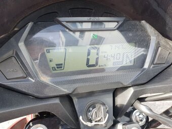 Honda CB 125F - 9