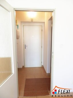 Pronájem prostorného bytu 1+kk s lodžií, 34 m2, Ostrava - Bě - 9