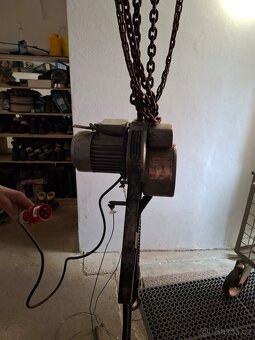 Prodám elektrický kladkostroj - 9