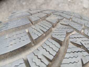 Prodám sadu Orig ALU kol Jeep 225/60R17 zimní - 9