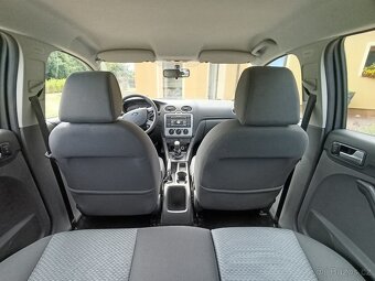 FORD FOCUS KOMBI 1.8/92kw benzín, RV:6/2006, STK:2/2026 - 9