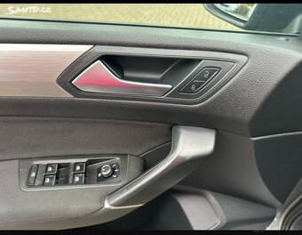 Prodám VW Touran 1.2tsi 81kw naj. 114tis km - 9