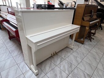 Bílý Petrof mod. 120 - S1 r.v 2006 se zárukou. PRODÁNO - 9