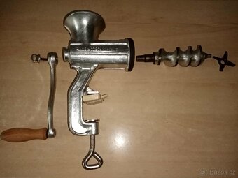 Mlýnek na maso Zn.Porkert č.8 - 9