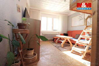 Prodej bytu 2+1, 45 m², Loket, ul. Nádražní - 9