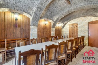 Prodej RD s restaurací Na Kovárně, CP 413 m², Moravská Třebo - 9