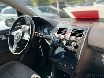 Volkswagen Touran 1.4 CNG, 7 míst, 2011 - 9