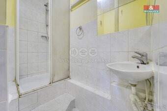 Pronájem bytu 1+kk, 20 m², Plzeň, ul. Popelnicová - 9