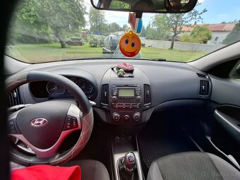 Hyundai i30CW 1,6CRDi 85kw, rok výroby 2011, najeto 310000km - 9
