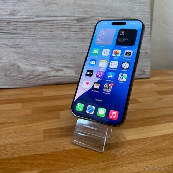 iPhone 15 Pro 256GB, modrý Titan, eSIM (rok záruka) - 9