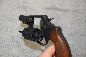 Expanzní revolver/ plynovka, 9mm RÖHM RG89 - 9