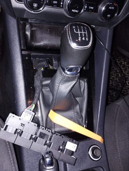 DEAKTIVATOR SYSTÉMU START STOP - 9