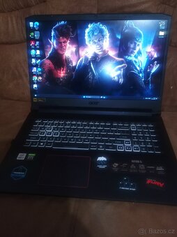 Prodám plně funkční herní notebook - 9