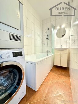 Vybavený byt 2+1 (60 m2) s lodžií po rekonstrukci s garáží - 9