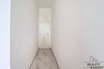 Prodej bytu 1+1 40 m², via Aldo Moro, Montesilvano, Itálie - 9