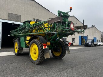 Samojizdny postřikovač John deere R4040i - 9
