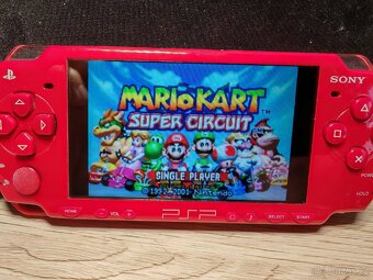 PlayStation PSP 2000 Red - 9