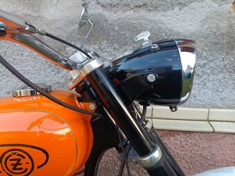 stavba trialu terénní závodní motocykl čz 125 nebo 175 ccm - 9