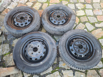 Prodám zánovní zimní sadu Barum 155/70/13 - 9