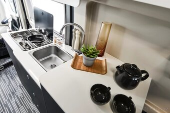 Obytná dodávka McLOUIS MENFYS 4 nová skladem - 9