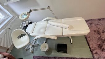 Kosmetický nábytek - 9