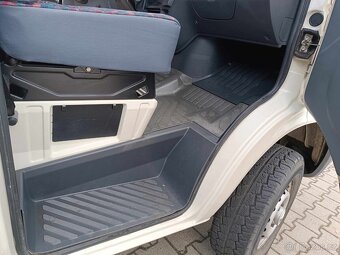 Mercedes Benz Sprinter 4x4 RARITA - najeto 43900km - 9