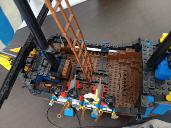 LEGO Pirates 6274 Caribbean Clipper - 9