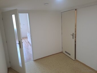 Pronájem bytu v M. Budějovicích 1+kk 50m2+spací patro - 9