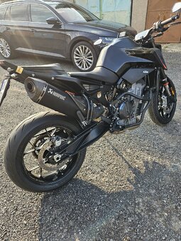KTM 890 DUKE BLACK EDITION - 9