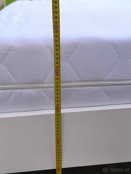 Prodám manželskou postel + Matrací 140cm x 200cm - 9