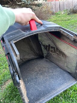 Motorová sekačka s elektrickým startérem - 9