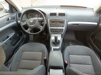 ŠKODA Octavia Combi 1,6TDI Ambition Plus ČR - 9