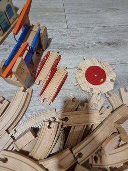 Dřevěné koleje a příslušenství - 9