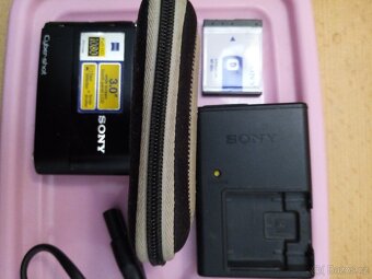 Digitální foťák sony - 9