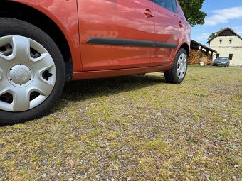 Škoda Fabia 2 1.4i 16V nová STK, TAŽNÉ, klima, velký servis - 9