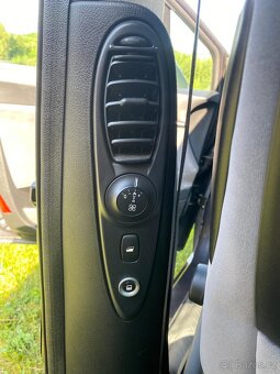 Citroen C8 HDI - 9