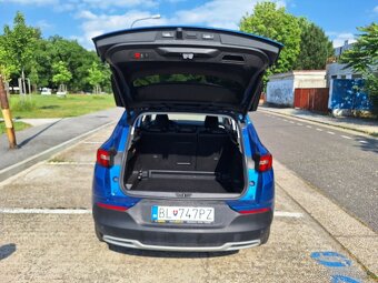 OPEL GRANDLAND X 1,6 Turbo Diesel - 9