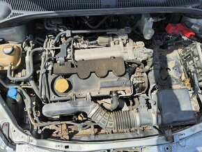 Fiat Sedici 1,9JTD Multijet 88kW 2008 DILY z vozu - 9