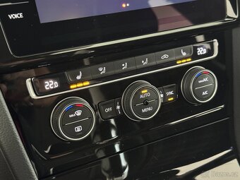 Volkswagen Golf 2,0 TSi DSG 180kW GTI Virtual Assist - 9