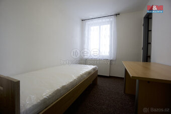 Pronájem bytu 3+1, 52 m², Zlín, ul. Mostní - 9