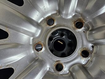 SUV 4x kola zimní Nokian 215/65 R17 103H XL - 9