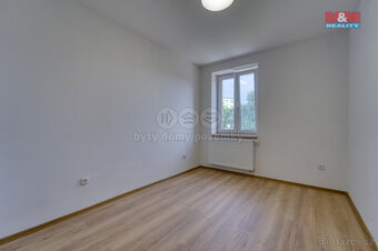 Pronájem bytu 3+kk, 44 m², Plzeň, ul. Zábělská - 9