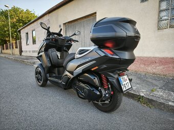 Peugeot Metropolis 400i - 9