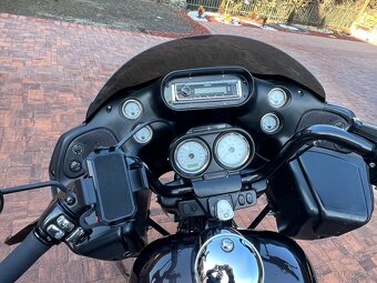 Harley Davidson street glide bagger - 9