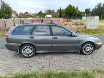 Volvo V40 1,9D kombi, nafta, klima - 9