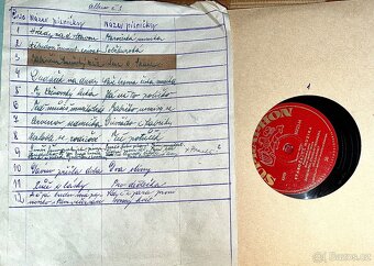 Skříňový gramofon s radiem - 9