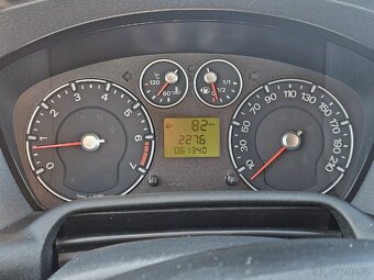 Ford Fusion 1.4 16V, 59 kW, benzín, Midnight sky metalíza - 9