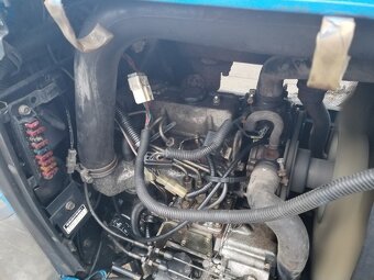 traktor ISEKI TK 33 koní - 9