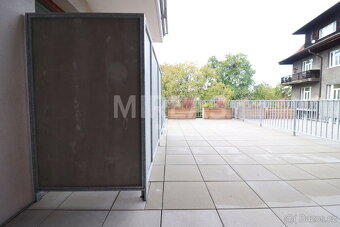 Poděbrady, pronájem bytu 2 + kk, 36 m2 + terasa 33 m2, okr. - 9